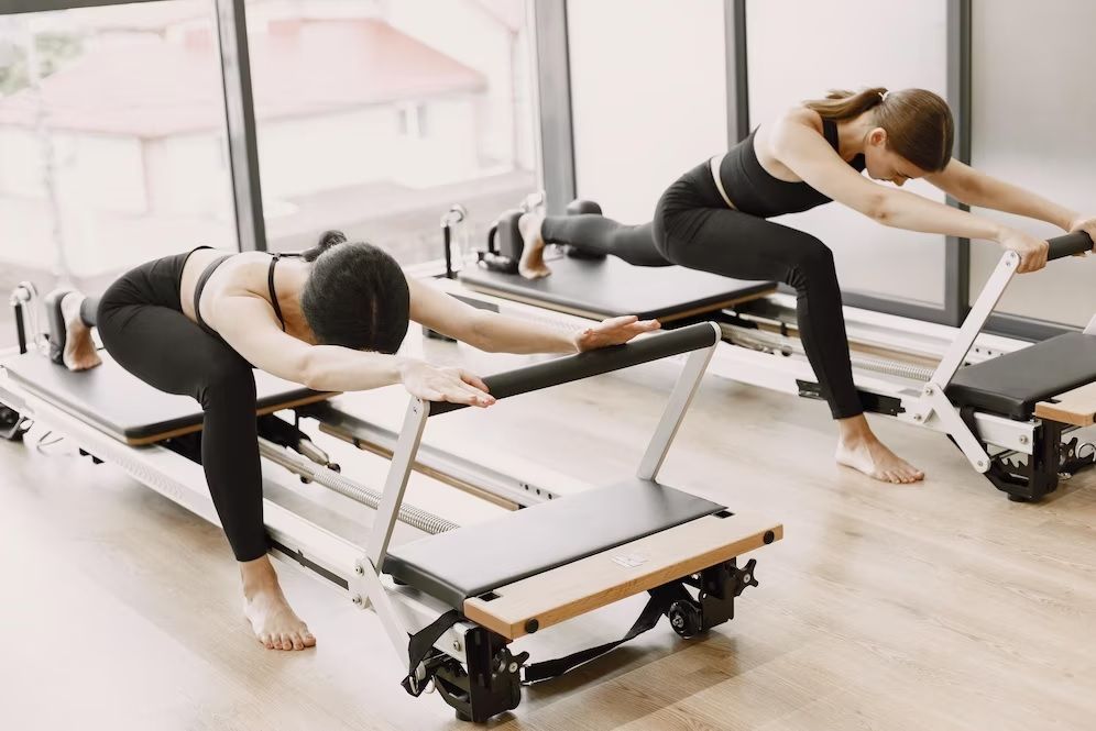 Yoga atau Pilates