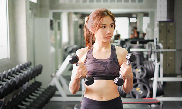 Latihan Dumbbell di Rumah